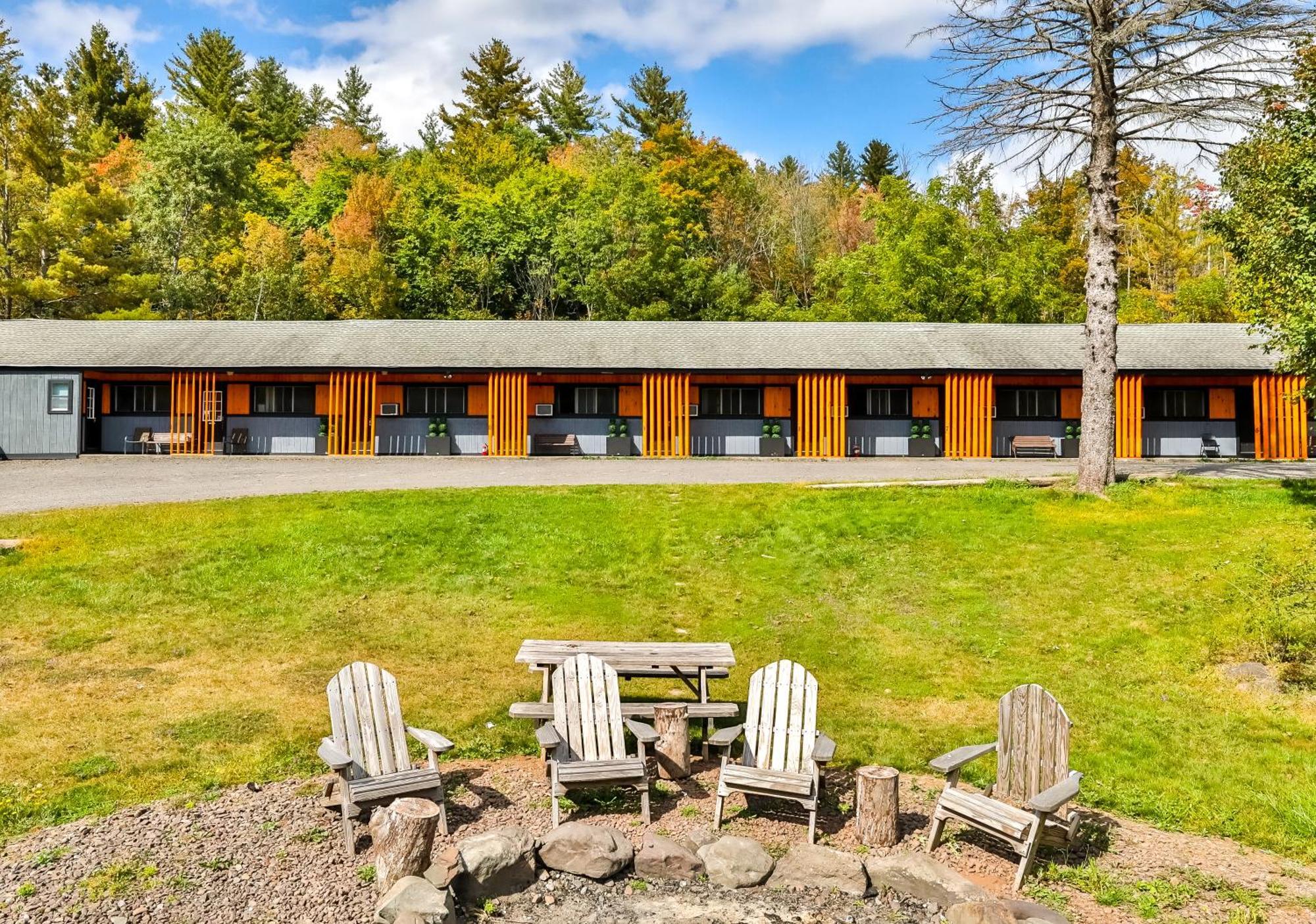Matterhorns Hunter Lodge エクステリア 写真